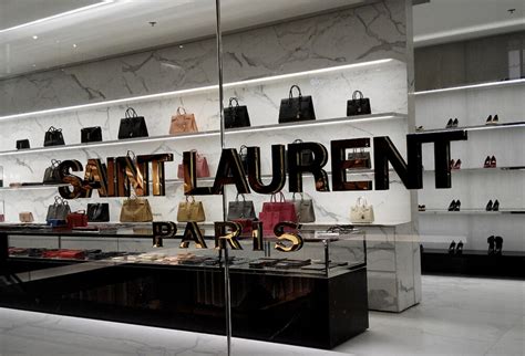 ysl lisboa portugal|Saint Laurent estreia.